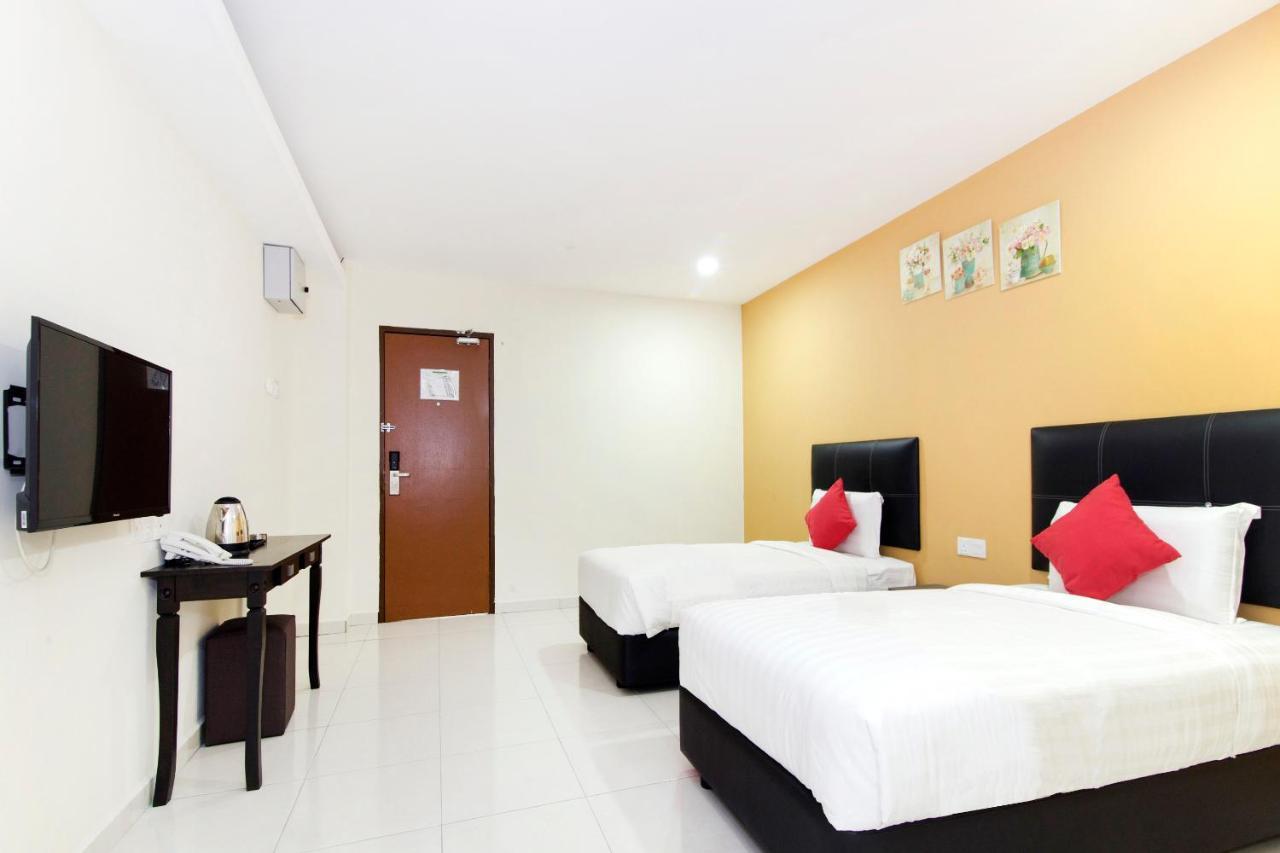OYO 529 Central Hotel Bahau Exterior foto